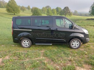 FORD TOURNEO Custom 2.2 TDCi 300 SWB Titanium