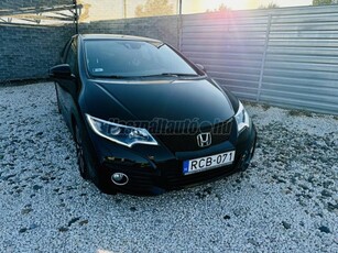 HONDA CIVIC 1.6 i-DTEC Elegance Navi