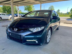 HONDA CIVIC 1.8 Lifestyle MEGKÍMÉLT ÁLLAPOT/ ÜLÉSFŰTÉS/ TOLATÓ KAMERA/ KÉT KULCS/ 1 ÉV GARANCIA