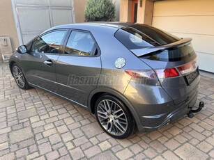 HONDA CIVIC 1.8 Sport Special Edition KITŰNŐ ÁLLAPOT. GARANTÁLT KILOMÉTER. ÜLÉSFŰTÉS. TEMPOMAT