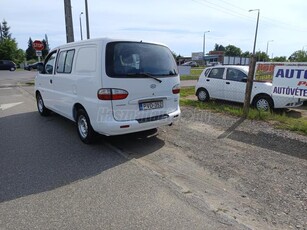 HYUNDAI H-1 Standard Van Long (6 személyes )