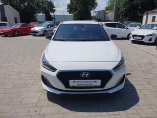 HYUNDAI I30 1.4 T-GDi Travel Plus +86E KM+2 ÉV GARANCIA+1.TULAJ+SZ.KÖNYV+NAVI+LED+KAMERA+ÜLÉS-KORM.FŰT+RADAR+TOP+