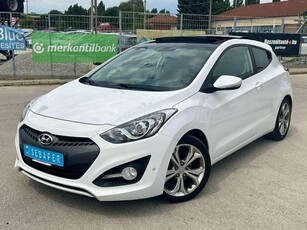 HYUNDAI I30 1.6 CRDi LP Comfort PANORAMA-TEMPOMAT-PARKRADAR-DIGITKLÍMA-MULTIKORMÁNY-ISOFIX