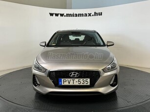 HYUNDAI I30 1.6 CRDi MP Life magyar. 1 tulaj. végig vezetett szervizkönyves. ÁFA-s