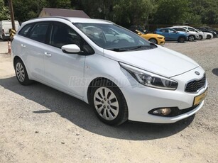 KIA CEE'D SW 1.6 CRDI LX +SZERVIZKÖNYV+ÜLÉSFŰTÉS+177E.KM+