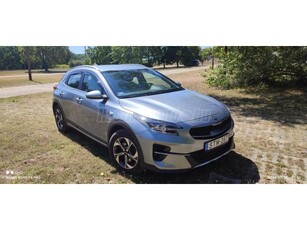 KIA XCEED 1.5 T-GDI X-Silver