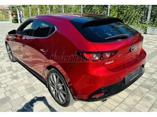 MAZDA 3 2.0 e-Skyactiv Exclusive-Line