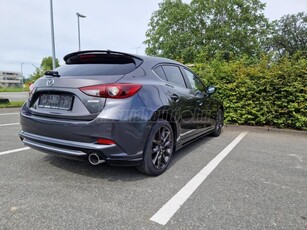 MAZDA 3 Sport 2.0 Revolution