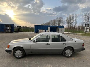 MERCEDES-BENZ 230 E