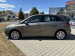 MERCEDES-BENZ B 180 CDI BlueEFFICIENCY SZERVÍZKÖNYV-XENON-NAVI-ÜLÉSFŰTÉS-ÚJSZERŰ