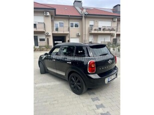 MINI COUNTRYMAN Cooper1.6 D 18Alu.PDC.Navi