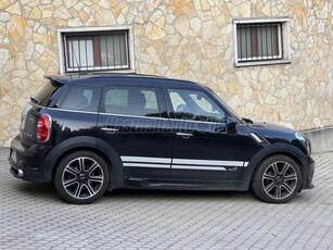 MINI COUNTRYMAN Cooper2.0 SD ALL4 (Automata) panorámatető