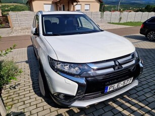 MITSUBISHI OUTLANDER 2.2 DI-D Instyle Navi 4WD (Automata)