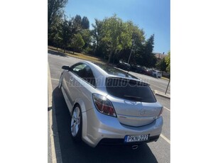 OPEL ASTRA H 2.0 T GTC OPC