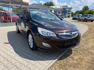 OPEL ASTRA J 1.4 T Enjoy SZ.KÖNYV-KLIMA-ÜLÉSFŰTÉS-TOLATÓRADAR-TEMPOMAT-KORMÁNYFŰTÉS