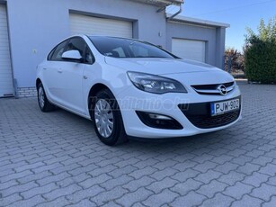 OPEL ASTRA J Sedan 1.4 T Enjoy EURO6 Magyarországi Kifogástalan