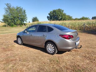 OPEL ASTRA J Sedan 1.6 Enjoy EURO6