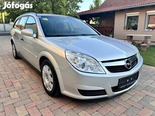 Opel Vectra 1.9 CDTI Essentia Facelift - 205.00...