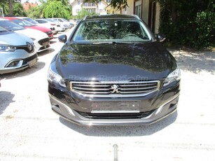 PEUGEOT 508 SW 1.6 BlueHDi Active NAVI/KAMERA/HOLTTÉRFIGYELŐ/PANORÁMA TETŐ/VEZETETT SZERVIZKÖNYV