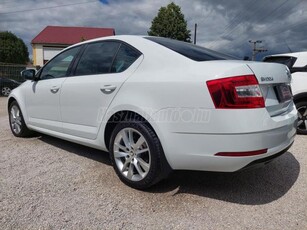 SKODA OCTAVIA 2.0 CR TDI SCR Style DSG7 MAGYARORSZÁGI! ELSŐ TULAJDONOS! GYÁRI FÉNYEZÉS! NAVI! F1 VÁLTÓ!