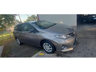 TOYOTA AURIS 1.4 D-4D Style