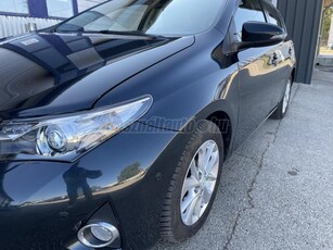 TOYOTA AURIS 1.6 Icon Becsületesnepper