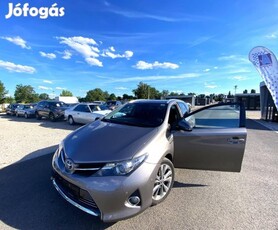 Toyota Auris Touring Sports 1.8 HSD Executive T...