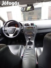 Toyota Avensis combi eladó