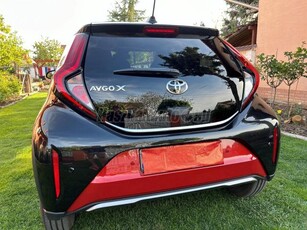 TOYOTA AYGO X 1.0 VVT-i Executive Smart CVT