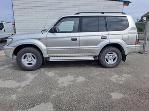 TOYOTA LAND CRUISER 3.0 TD LTD. KJ 95