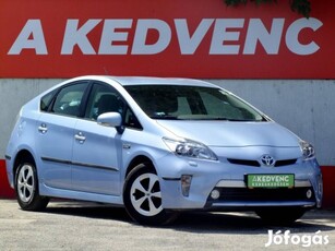 Toyota Prius Plug-IN Zöld rendszám Tempomat HUD...