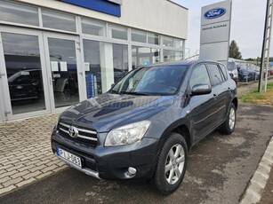 TOYOTA RAV 4 Rav4 2.0 4x4 Sol (Automata) ÜLÉSFŰTÉS TÉLI+NYÁRI KEREKEK!