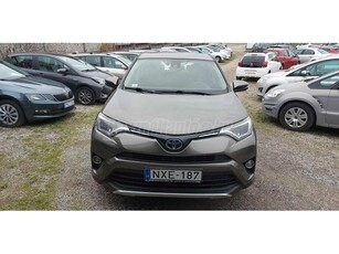 TOYOTA RAV 4 Rav4 2.0 D-4D Active 2WD