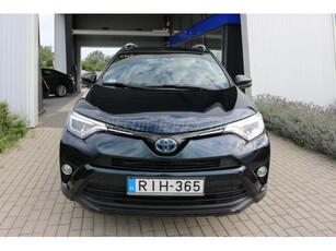 TOYOTA RAV 4 Rav4 2.5 Hybrid Active Style MY18 2WD e-CVT Mo.-i. 1 Tul. ÁFA-s!