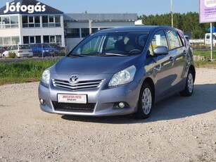 Toyota Verso 2.0 D-4D Sol