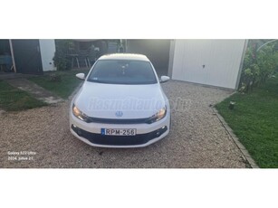 VOLKSWAGEN SCIROCCO 2.0 TFSI r-line