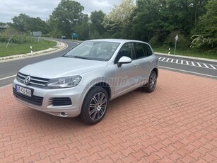 VOLKSWAGEN TOUAREG 3.0 V6 TDI BMT Tiptronic ic Vonóhorog!