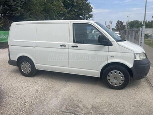 VOLKSWAGEN TRANSPORTER 1.9 TDI Caravelle Comfortline Magyarországi első forgalomba helyezés!