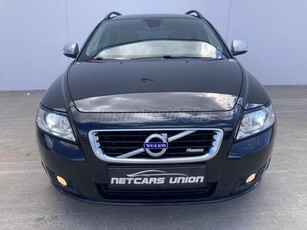 VOLVO V50 2.0 D [D3] R-Design Pro XENON! NAVIGÁCIÓ! BŐR! MANUÁLIS! SÉRÜLÉSMENTES!GYÖNYÖRŰ!