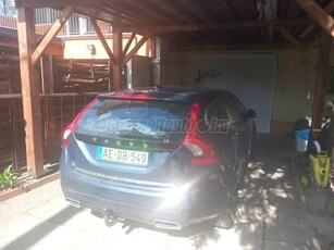 VOLVO V60 2.4 D [D6] PHEV AWD Summum Geartronic