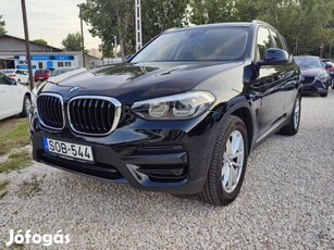 BMW X3 xdrive20d Advantage (Automata) Szervizkö...