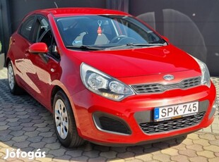 KIA RIO 1.2 Cvvt EX Szép Bordómetál. 2. Tulajdo...