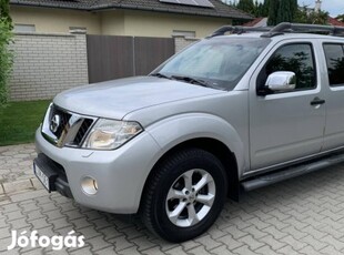 Nissan Navara 4WD Double 2.5D LE Újszerű-Állapo...