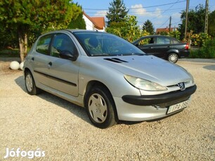 Peugeot 206 1.1 Husky Jó motorral.5l-es fogyasz...