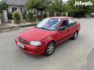 Suzuki Swift Sedan 1.3 16V GLX Vonóhorgos