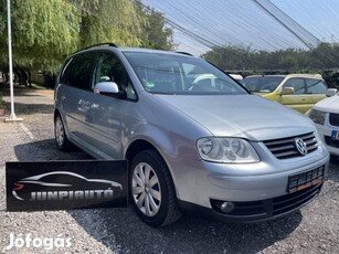 Volkswagen Touran 1.6 Megbízható egyterű frisse...