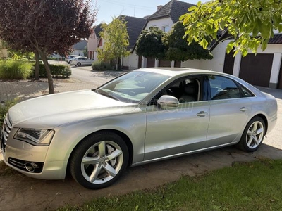 AUDI A8 4.2 V8 FSI quattro Tiptronic ic