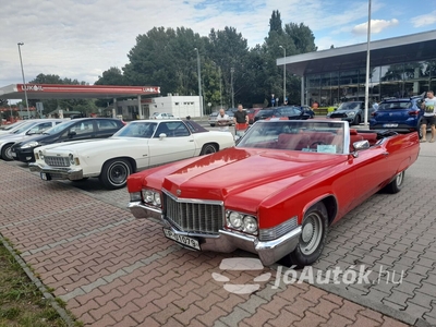 CADILLAC Deville