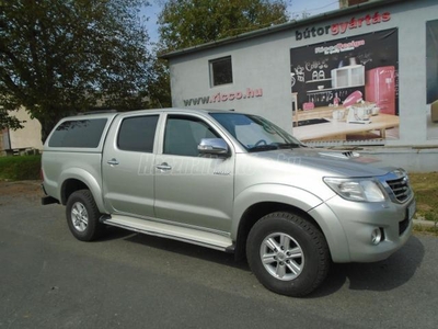 TOYOTA HI LUX Hilux 2.5 D-4D 4x4 Double SR+