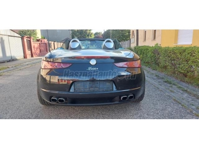 ALFA ROMEO SPIDER 2.4 JTD 20V Full extra ! Navi.ülésfűtés ! Ti kivitel ! Sz.könyv !